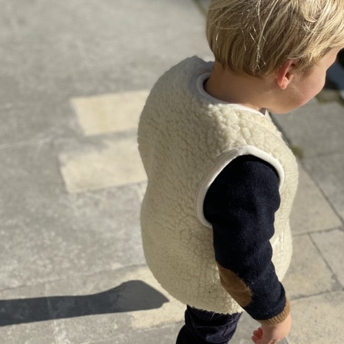Gilet sans manches en laine de mouton enfant – La Maison Gezellig